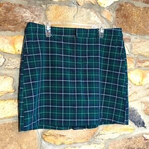 Lady Hagen green plaid back pleat skort